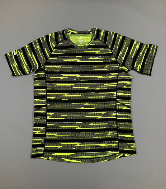 Nike Miler - Black Volt