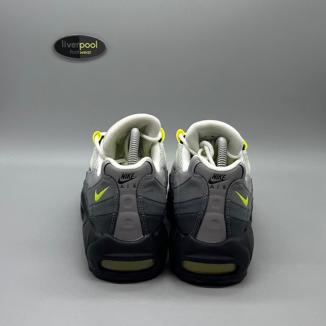Nike Air Max 95 - Neon