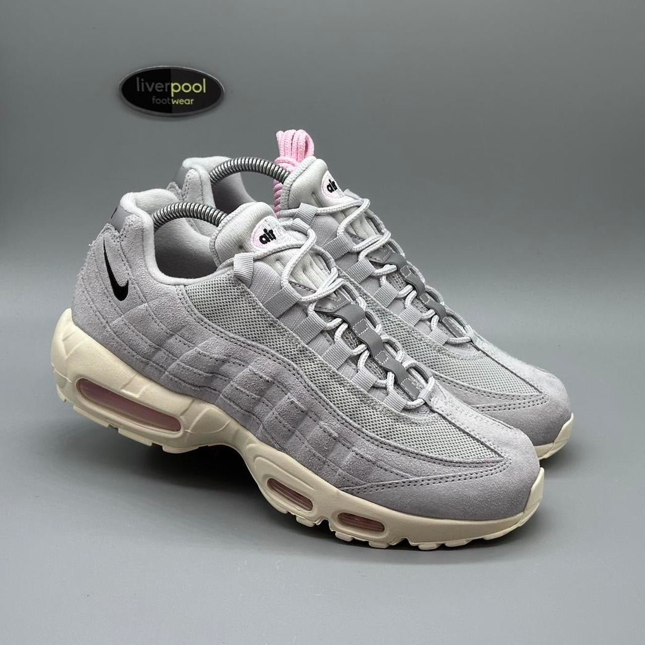 Grey and pink outlet air max 95